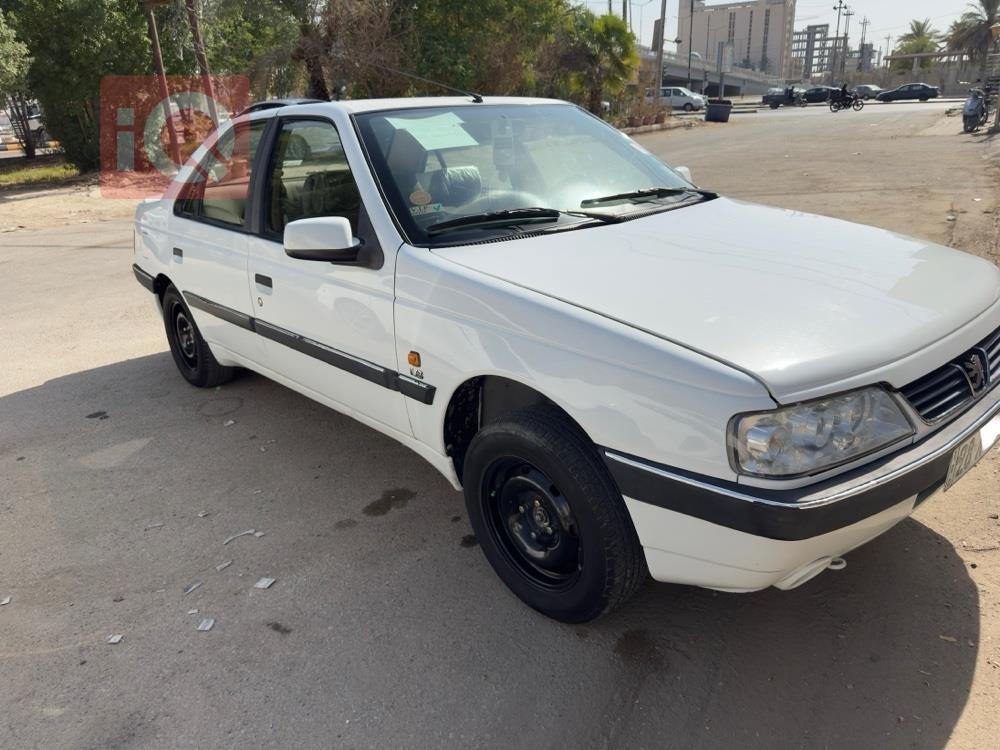 بیجۆ 405